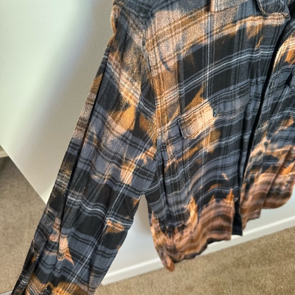 Vintage-style Johnny Cash Folsom Prison custom flannel - Picture 5 of 6